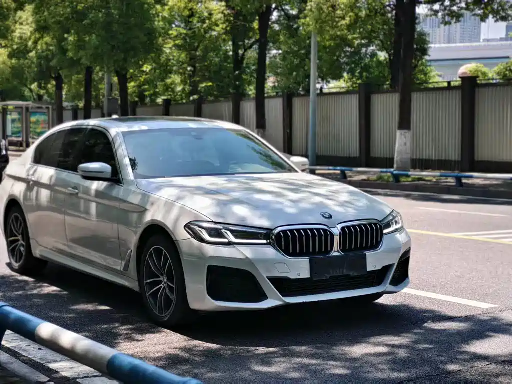 BMW 5 Series 2021 525Li M Sports Package купить на сайте DeffCars
