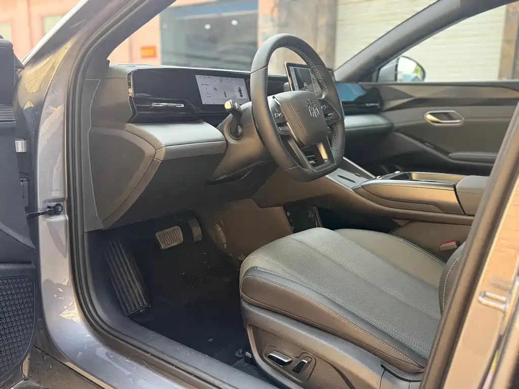 Qin L 2025 EV 470KM leading model купить на сайте DeffCars
