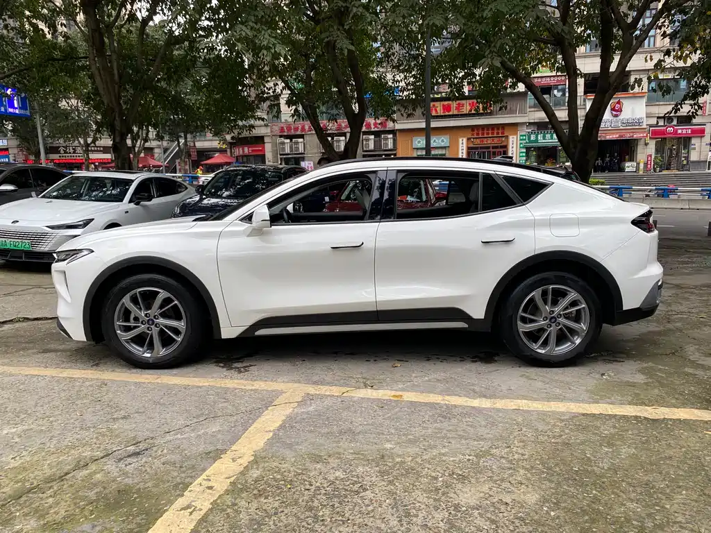 EVOS 2022 EcoBoost 245 Fashion Edition купить на сайте DeffCars