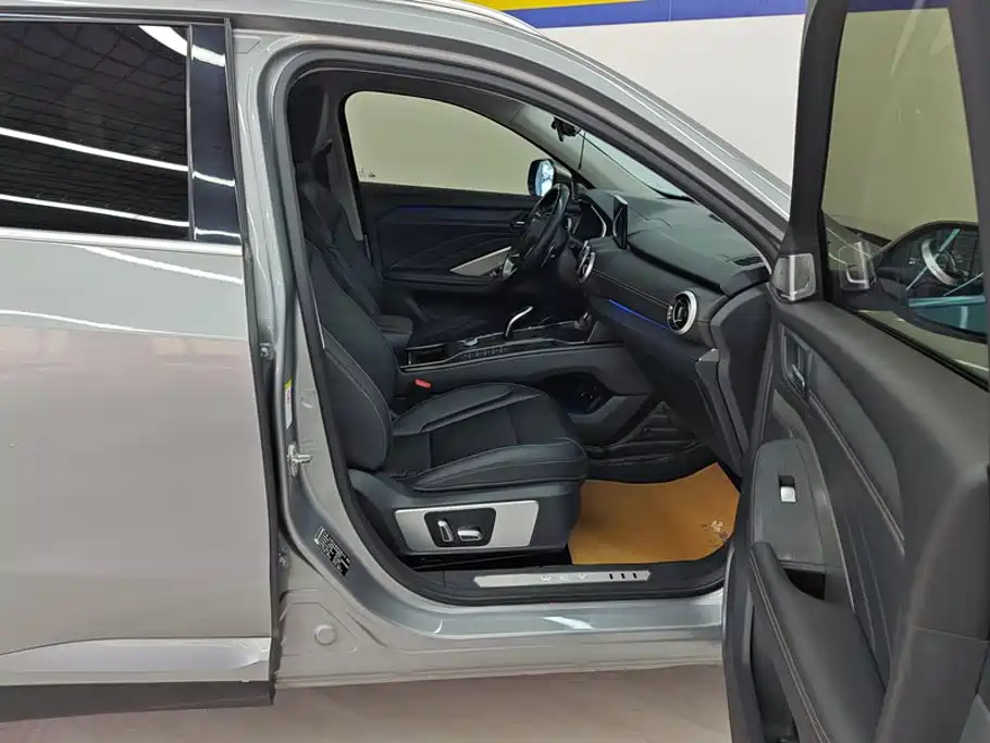 Wey VV6 2018 2.0T 2WD Ultra Deluxe Country V купить на сайте DeffCars