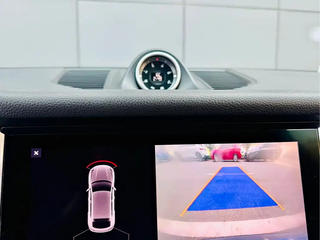 Macan 2018 Macan 2.0T купить на сайте DeffCars
