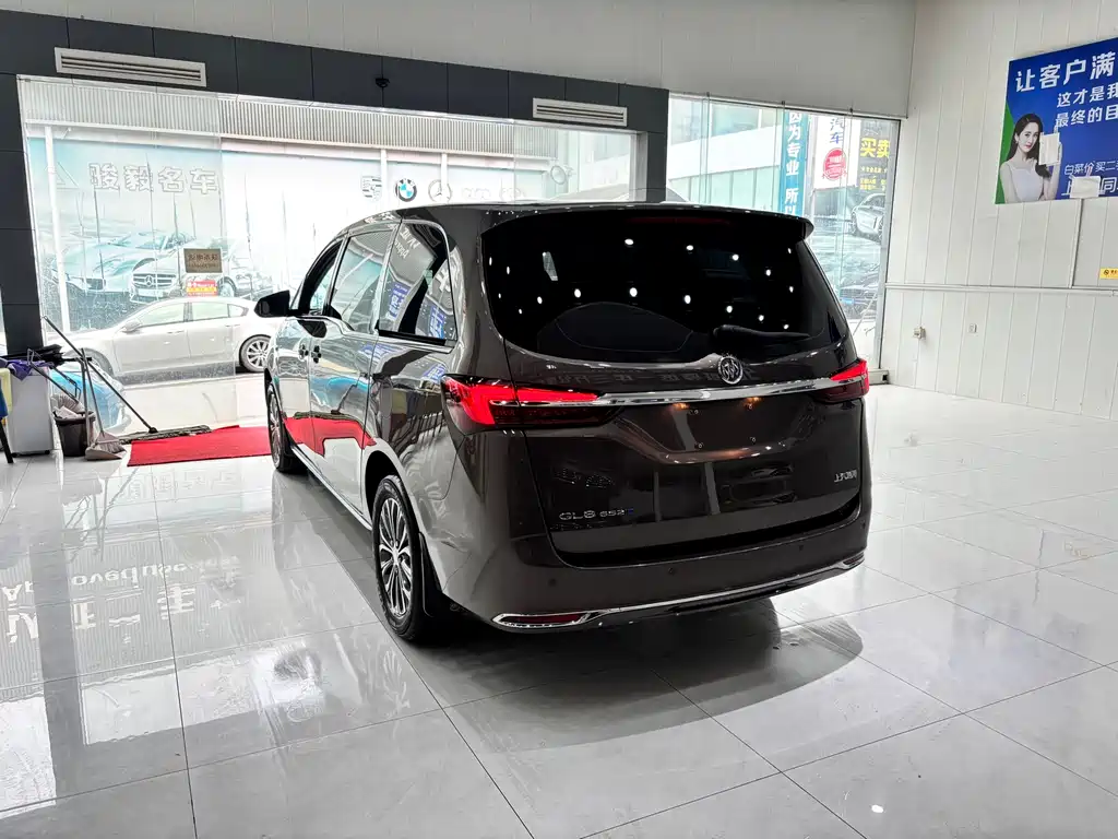 Buick GL8 2023 Land Business Class Comfort Type купить на сайте DeffCars