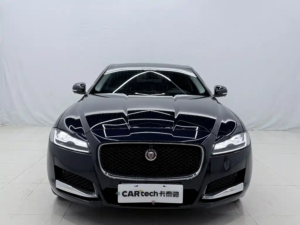 Jaguar XFL 2021 XFL 2.0T P250 four-wheel drive obsidian sports version купить на сайте DeffCars