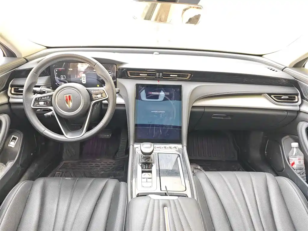 Hongqi H5 2024 1.5T DCT Zhilian Qiyun Edition купить на сайте DeffCars