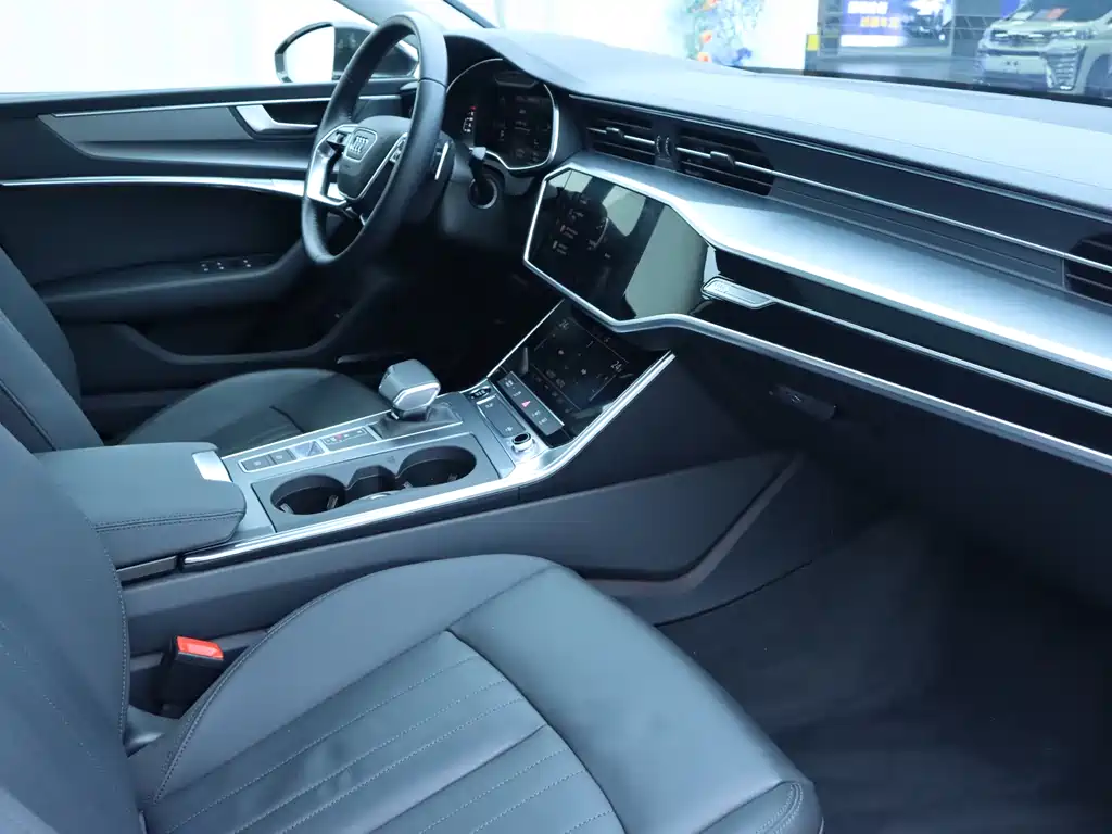 Audi A7 2021 40 TFSI luxury model купить на сайте DeffCars
