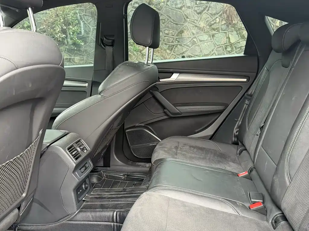 Audi Q5L Sportback 2021 45 TFSI Premium Selection купить на сайте DeffCars