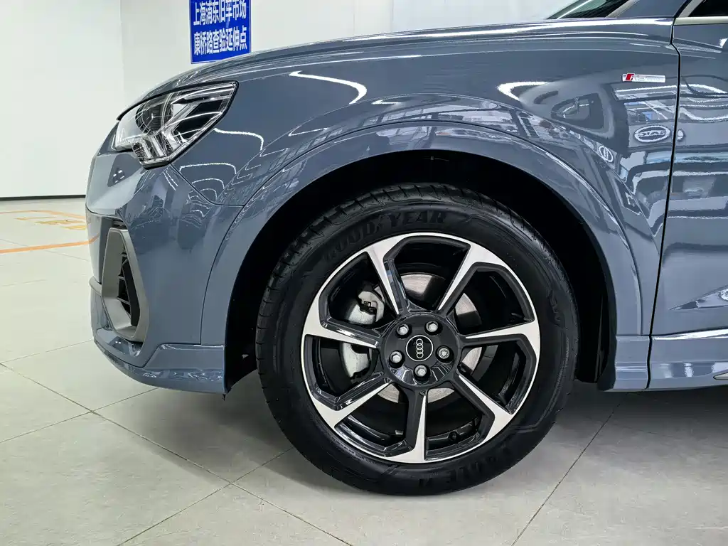 Audi Q3 Sportback 2022 40 TFSI RS Kit Burning Speed ​​Type купить на сайте DeffCars