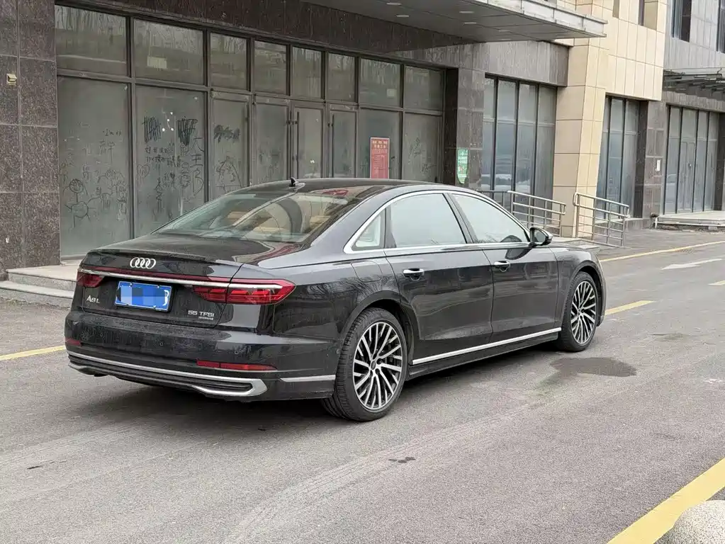 Audi A8 2023 A8L 55 TFSI quattro flagship model купить на сайте DeffCars
