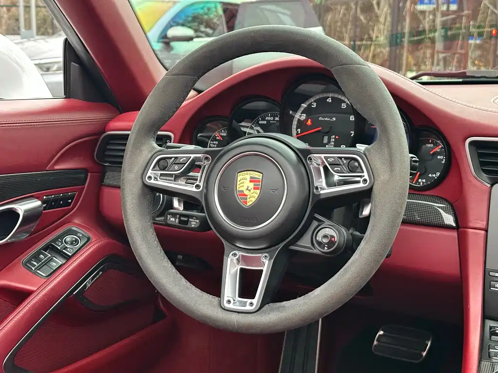 Porsche 911 2016 Turbo S Cabriolet 3.8T купить на сайте DeffCars