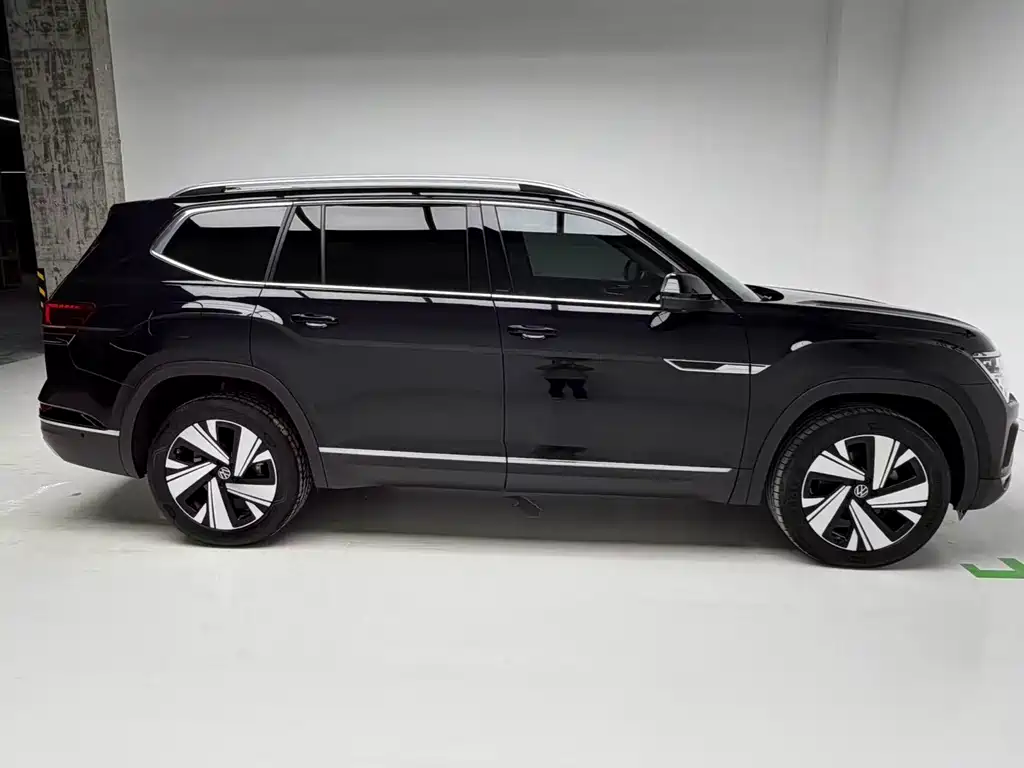 Touron 2024 380TSI four-wheel drive luxury version купить на сайте DeffCars