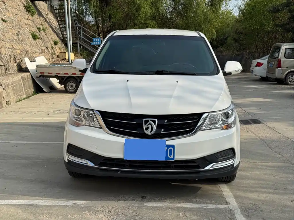 Baojun 730 2016 1.5T manual comfort type 7 seats купить на сайте DeffCars
