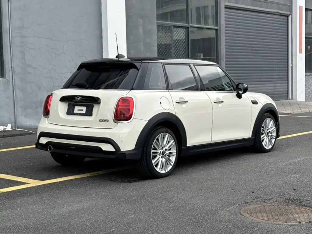 Mini 2022 1.5T COOPER Classic Five-Door Edition купить на сайте DeffCars