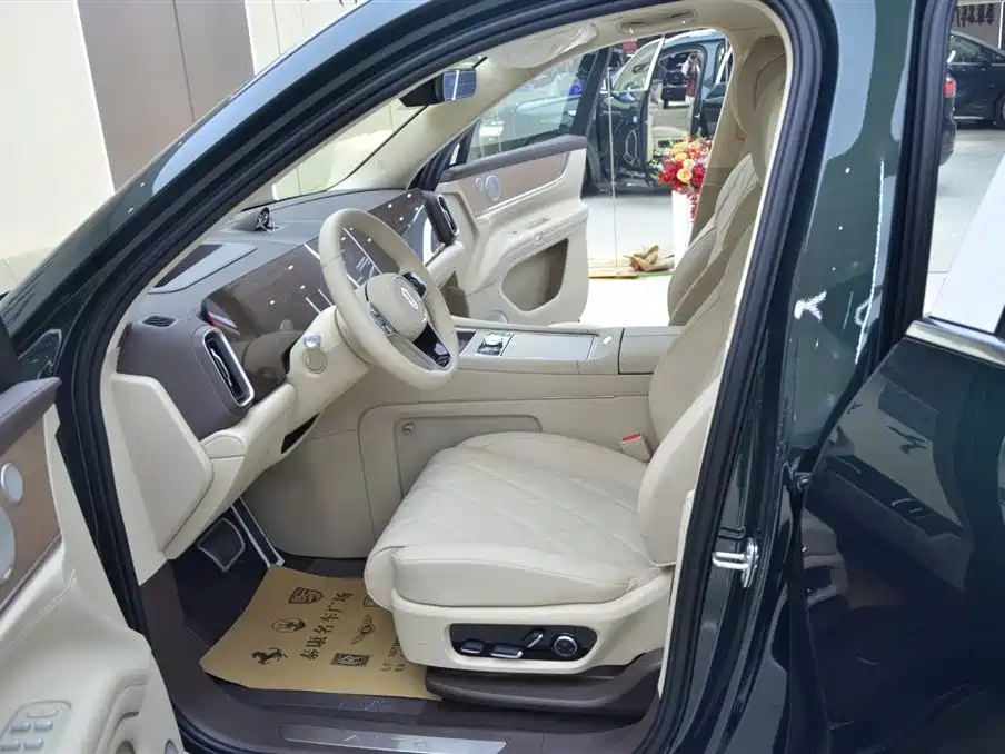 Wenjie M9 2025 extended range Ultra version 52kWh 5-seat version (192-line lidar) купить на сайте DeffCars
