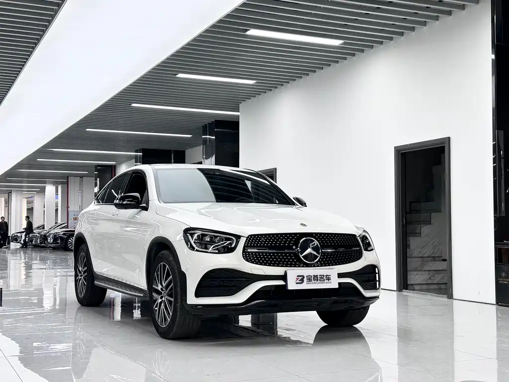 Mercedes-Benz GLC Coupe 2023 GLC 300 4MATIC Coupe SUV купить на сайте DeffCars