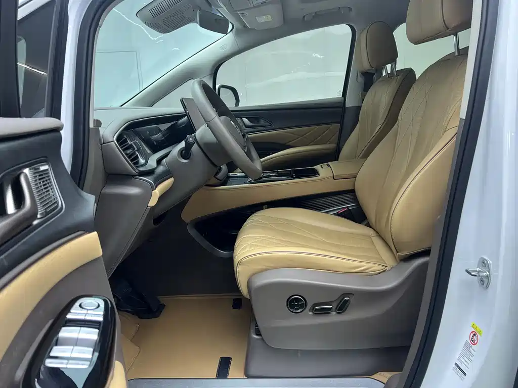 Denza D9 2022 DM-i 1040 Premium Type купить на сайте DeffCars