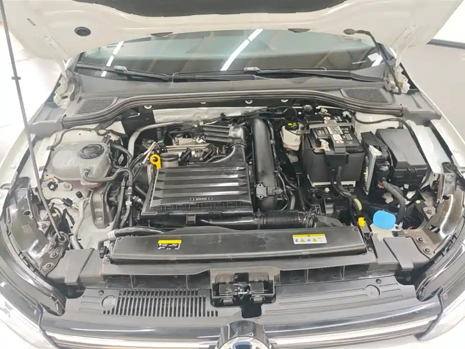 Golf 2023 facelift 280TSI DSG Pro купить на сайте DeffCars