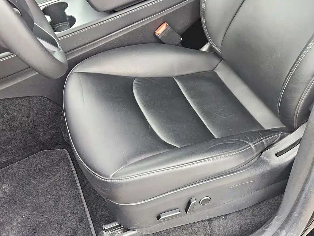 Model Y 2023 rear-wheel drive version купить на сайте DeffCars