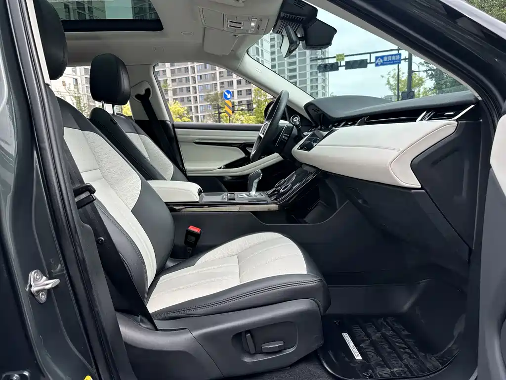 Range Rover Evoque 2021 Evoque L 249PS R-Dynamic First edition купить на сайте DeffCars