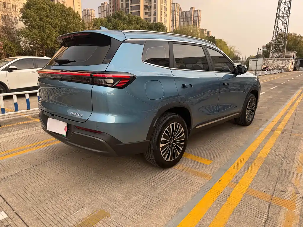 Tiggo 8 PLUS C-DM 2025 model 1.5T 116km comfortable 7 seats купить на сайте DeffCars