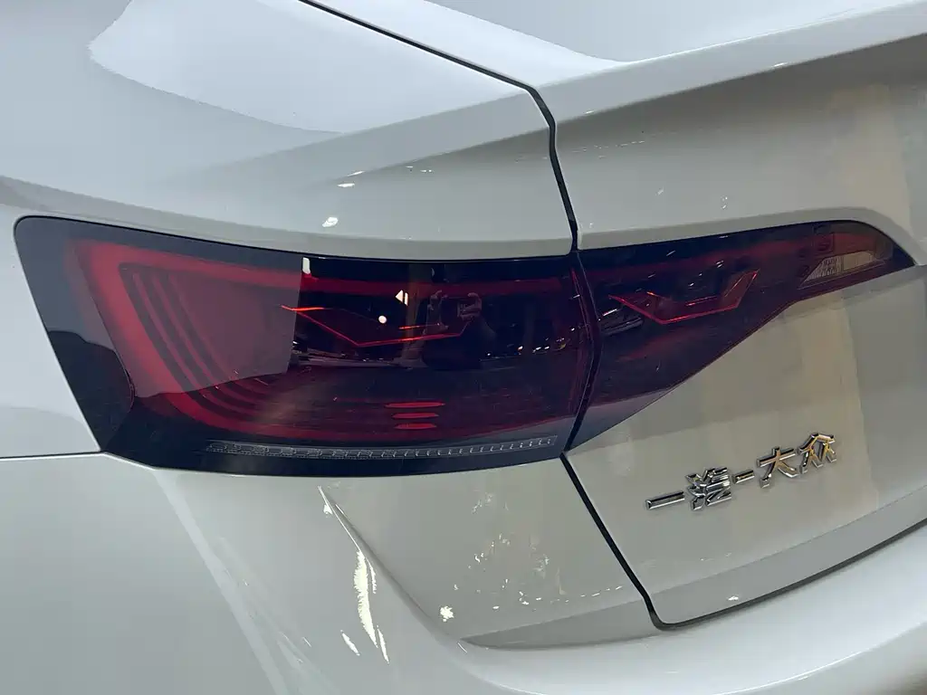Sagitar 2024 300TSI DSG Super Edition купить на сайте DeffCars