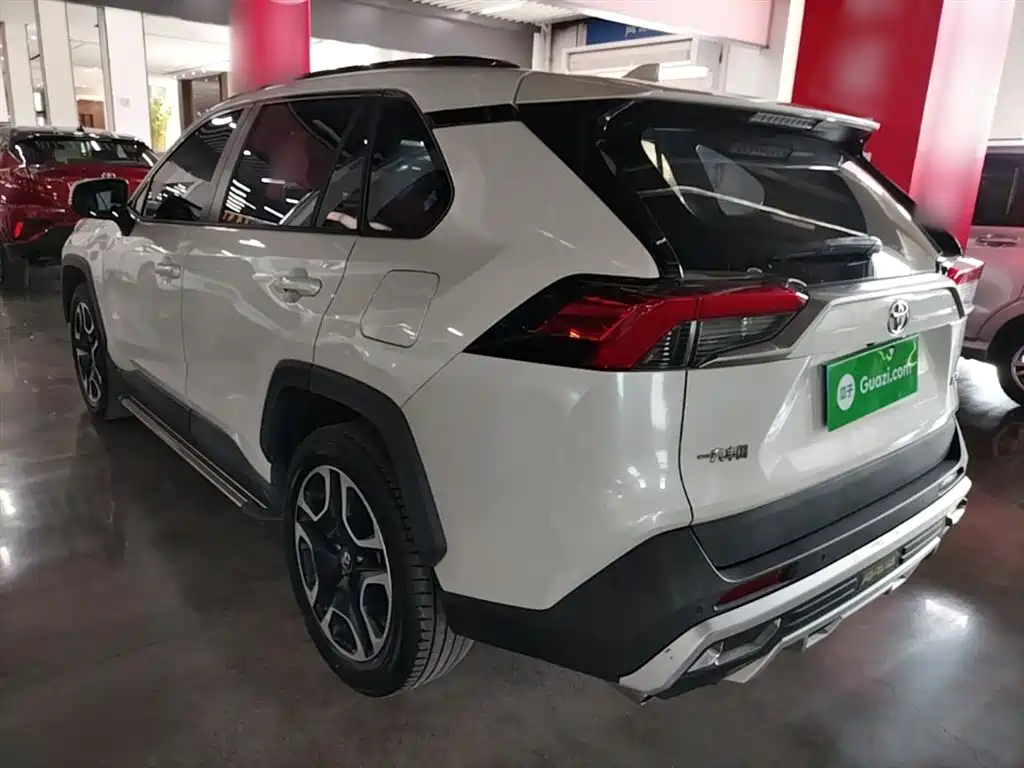 RAV4 Rongfang 2020 2.0L CVT two-wheel drive premium version купить на сайте DeffCars