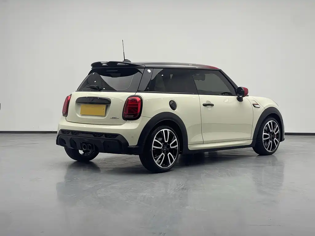 MINI JCW 2023 2.0T JOHN COOPER WORKS Pat Moss Commemorative Edition купить на сайте DeffCars