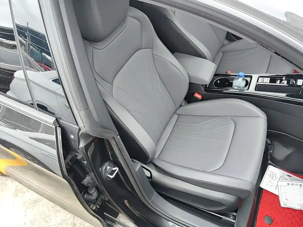 Lingdu 2026 Lingdu L 300TSI Lingfeng Edition купить на сайте DeffCars