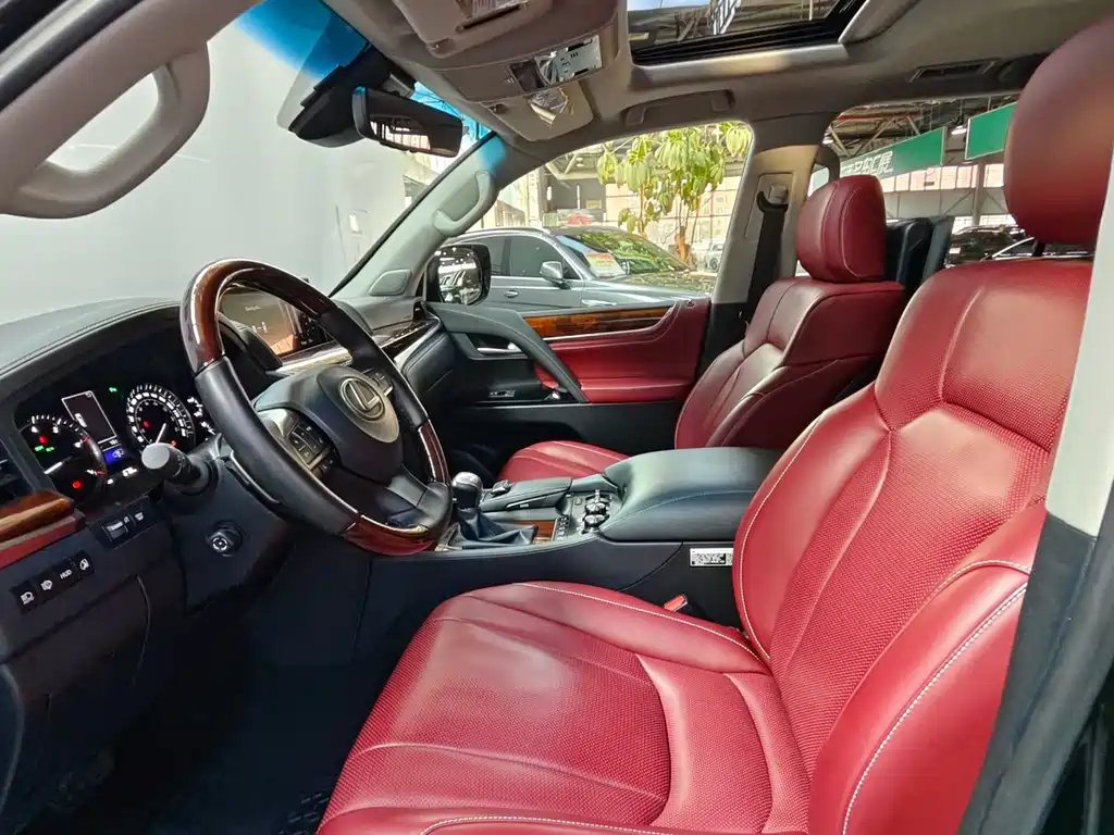 Lexus LX 2019 570 Premium Luxury Edition купить на сайте DeffCars