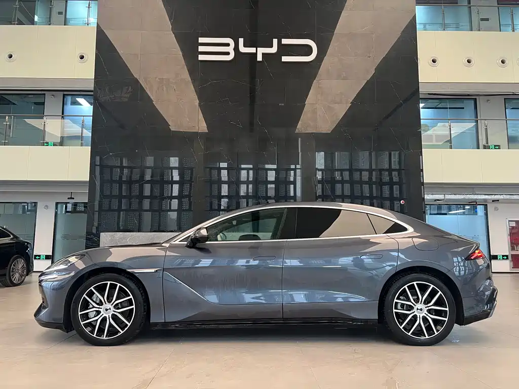 Denza Z9 2024 1100km four-wheel drive Max version купить на сайте DeffCars