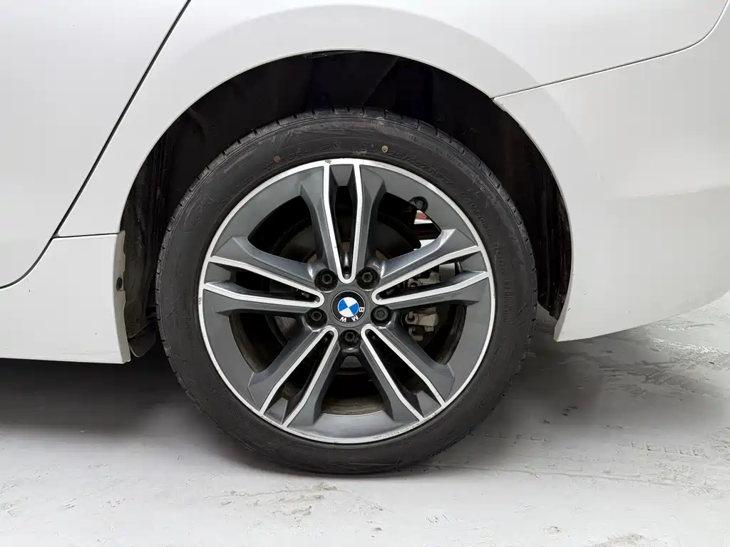 BMW 1 Series 2017 118i Sports купить на сайте DeffCars