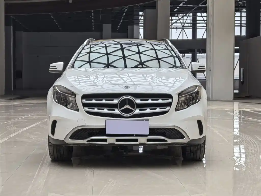 Mercedes-Benz GLA 2018 GLA 200 Dynamic купить на сайте DeffCars