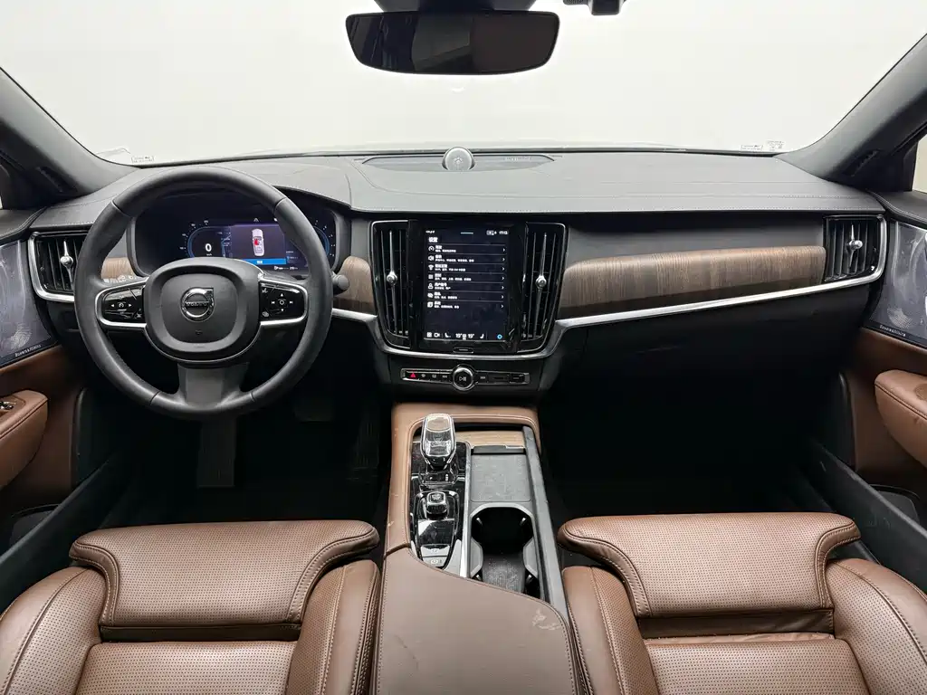 Volvo S90 2023 B5 Zhiya Luxury Edition купить на сайте DeffCars