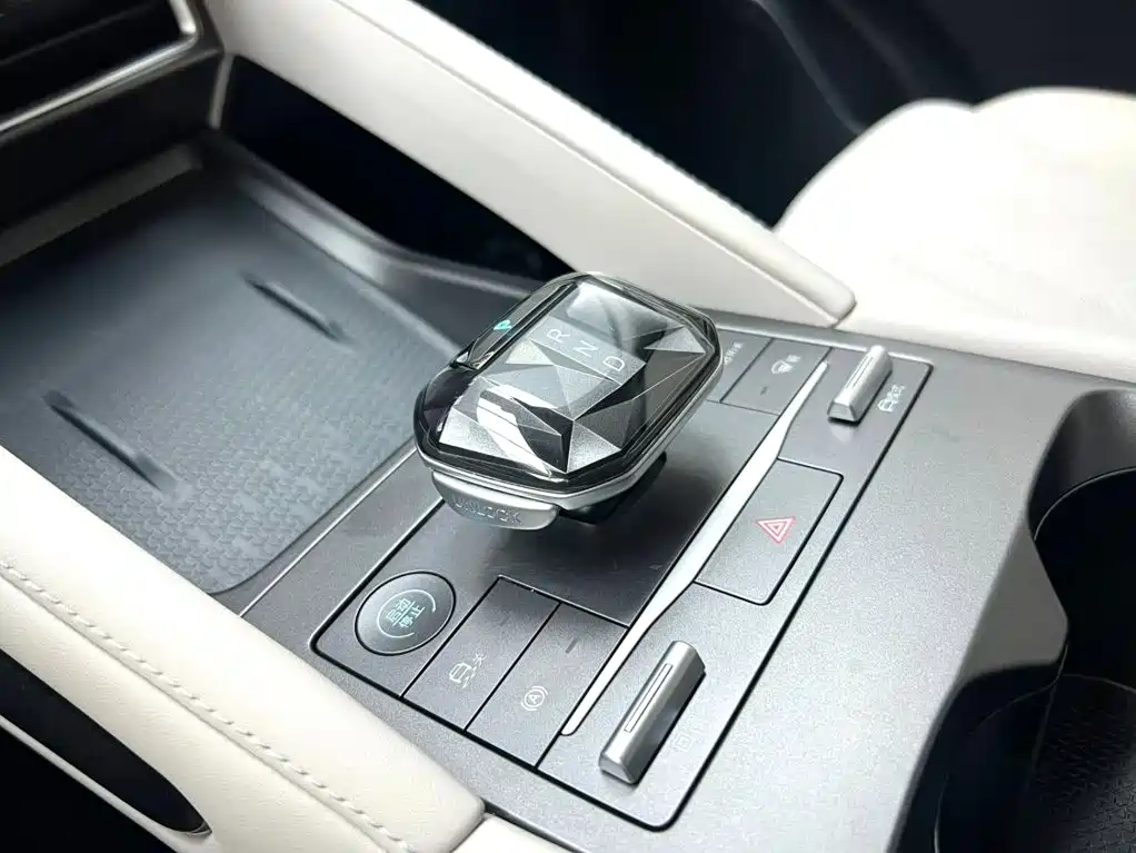 Yuan UP 2024 401KM Vitality Edition купить на сайте DeffCars