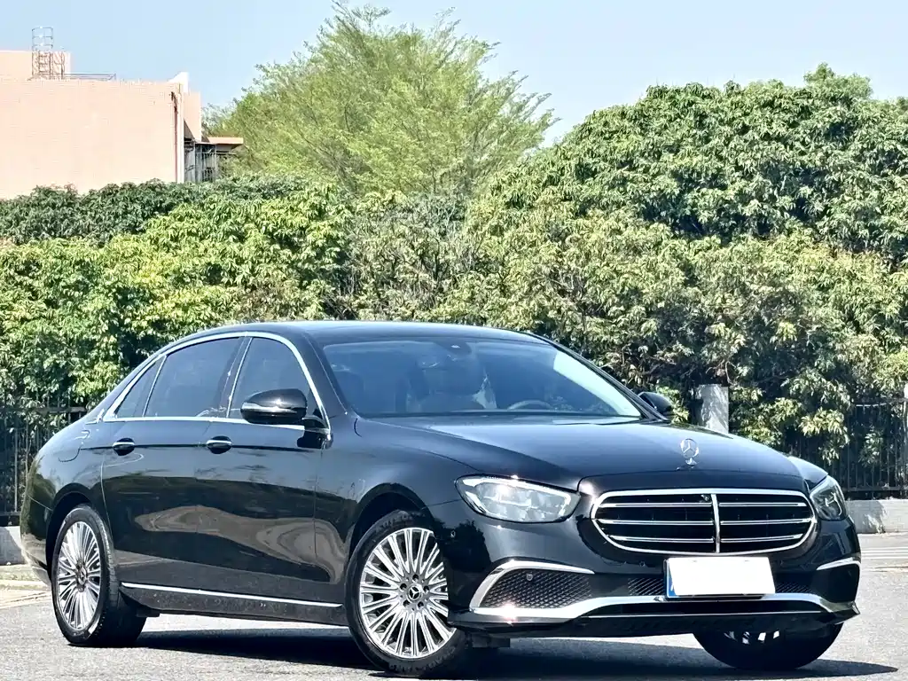 Mercedes-Benz E-Class 2023 E 300 L Luxury Model купить на сайте DeffCars