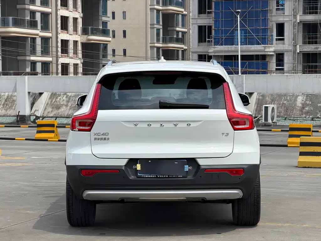 Volvo XC40 2020 T3 Smart Travel Fashion Edition купить на сайте DeffCars