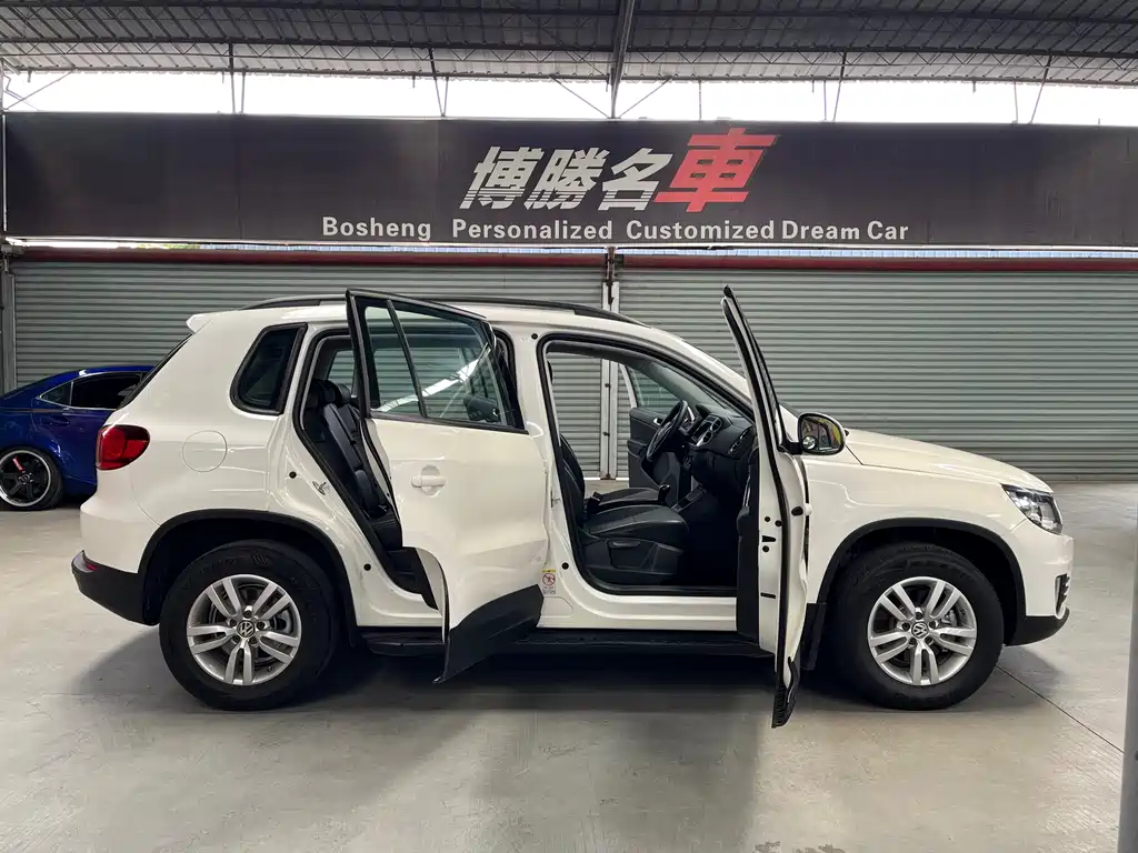 Tiguan 2015 1.8TSI automatic two-wheel drive fashion version купить на сайте DeffCars
