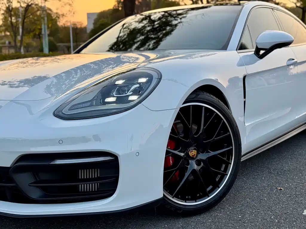 Panamera 2023 Panamera 2.9T Platinum Edition купить на сайте DeffCars