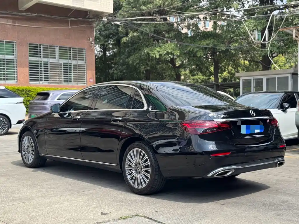 Mercedes-Benz E-Class 2023 E 300 L Luxury Model купить на сайте DeffCars