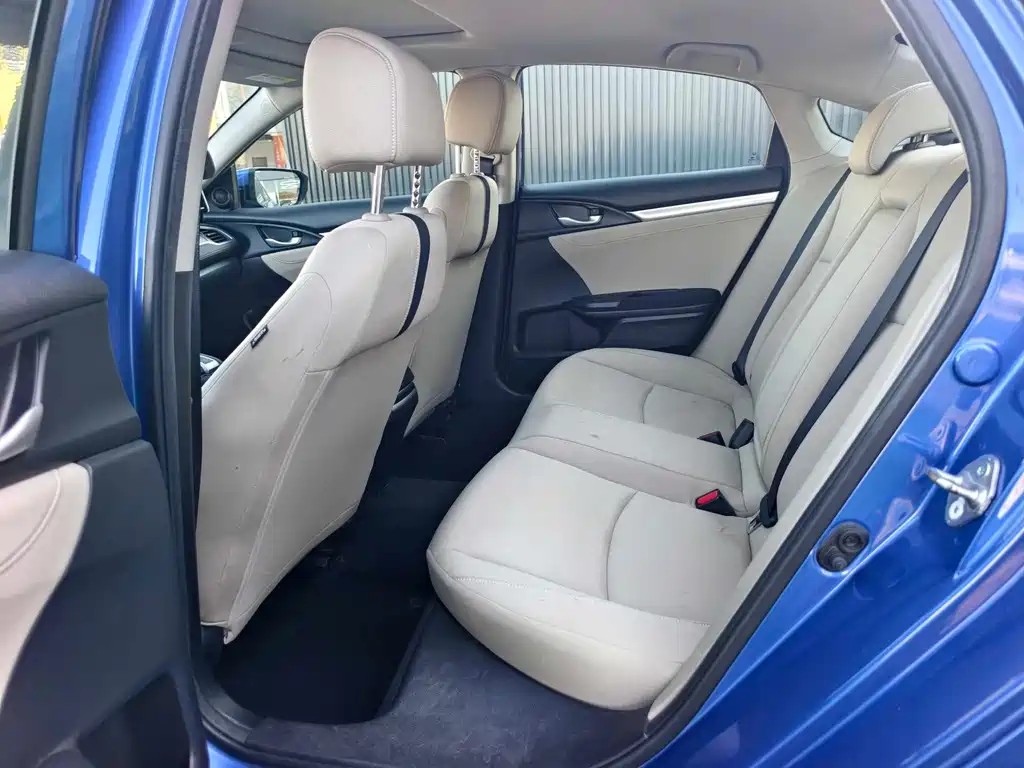 Civic 2016 220TURBO CVT Deluxe Edition купить на сайте DeffCars