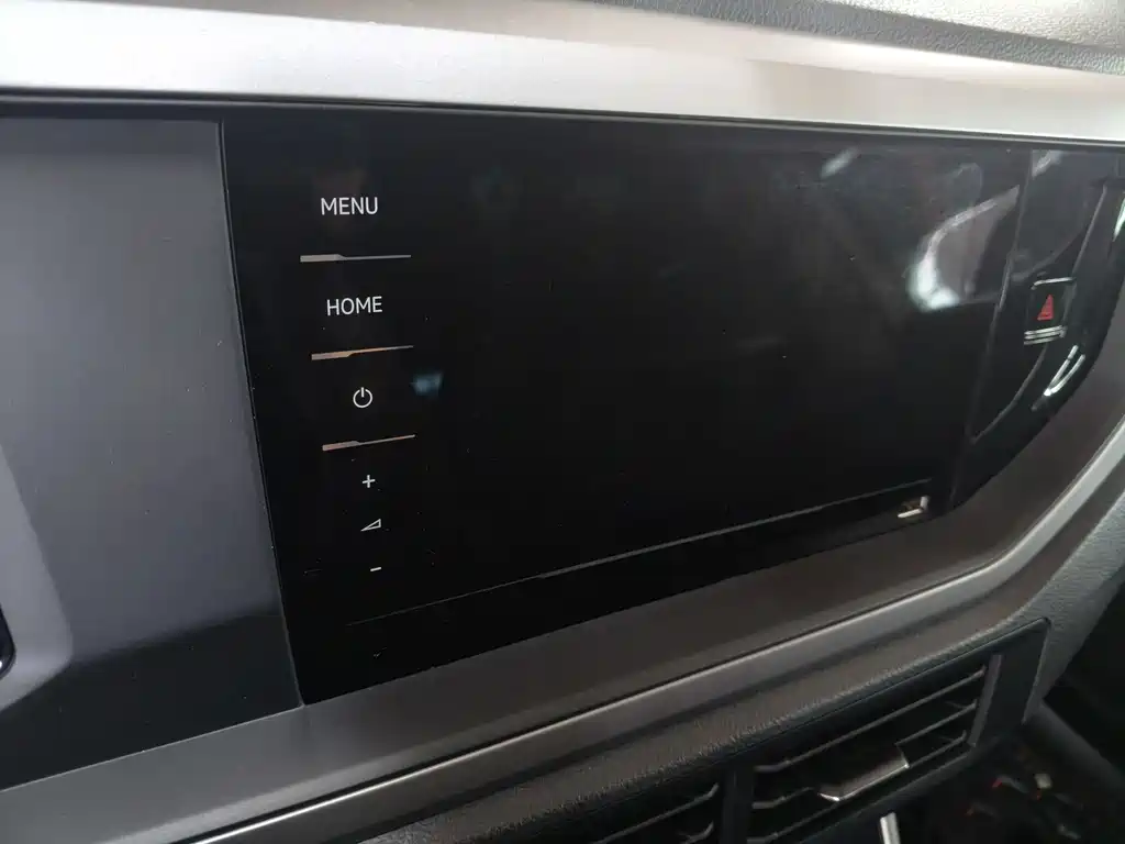 Polo 2021 Plus 1.5L Automatic Panoramic Enjoyment Edition купить на сайте DeffCars