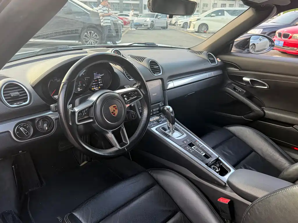 Porsche 718 2016 Boxster 2.0T купить на сайте DeffCars