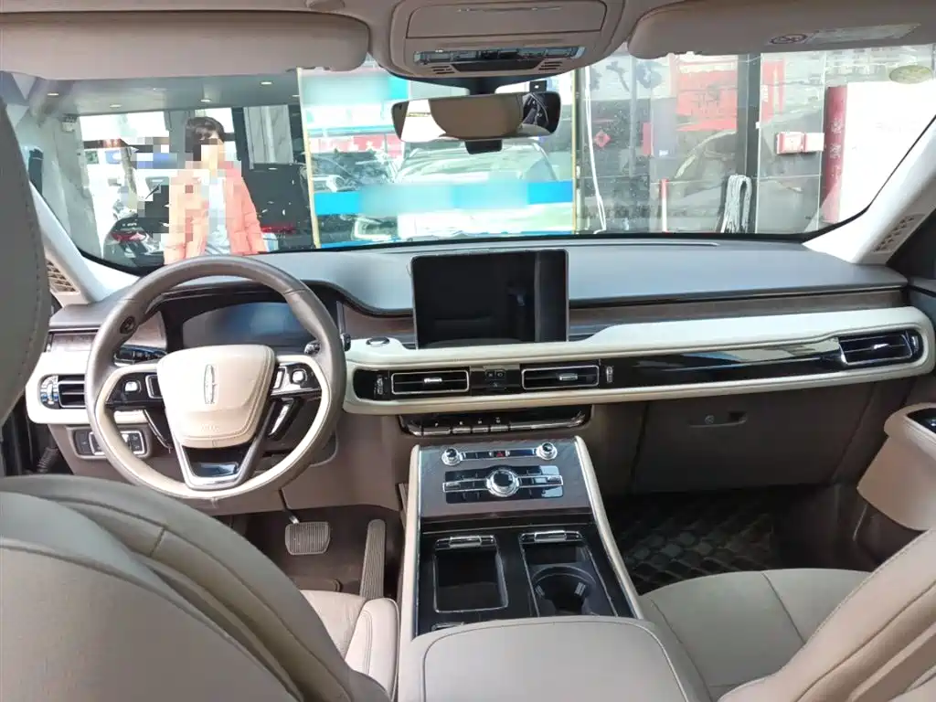 Aviator imported 2020 3.0T V6 all-wheel drive exclusive version купить на сайте DeffCars
