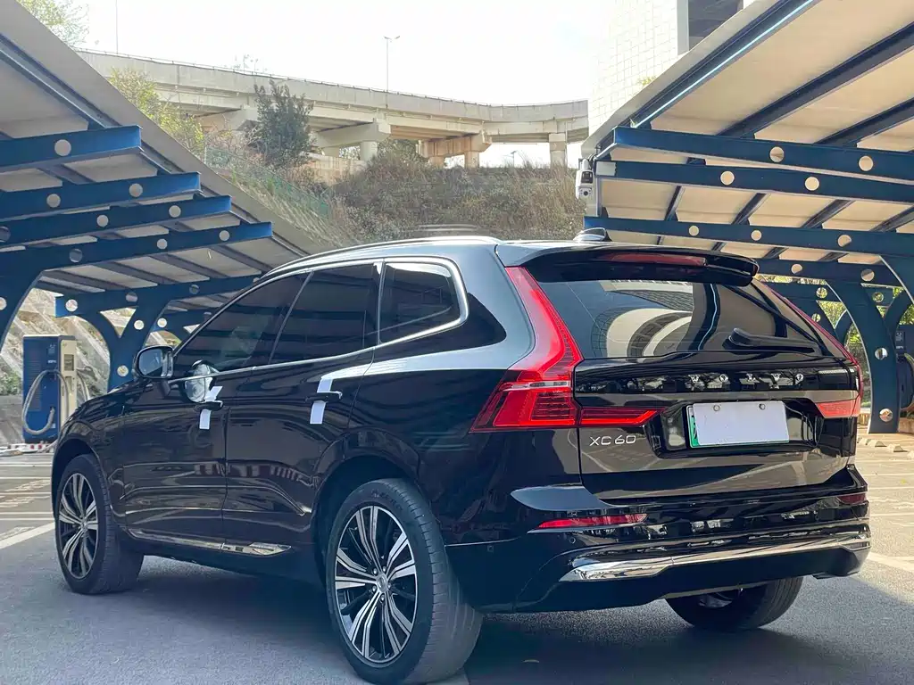 Volvo XC60 plug-in hybrid 2023 T8 plug-in hybrid long-range four-wheel drive Zhiyuan luxury version купить на сайте DeffCars
