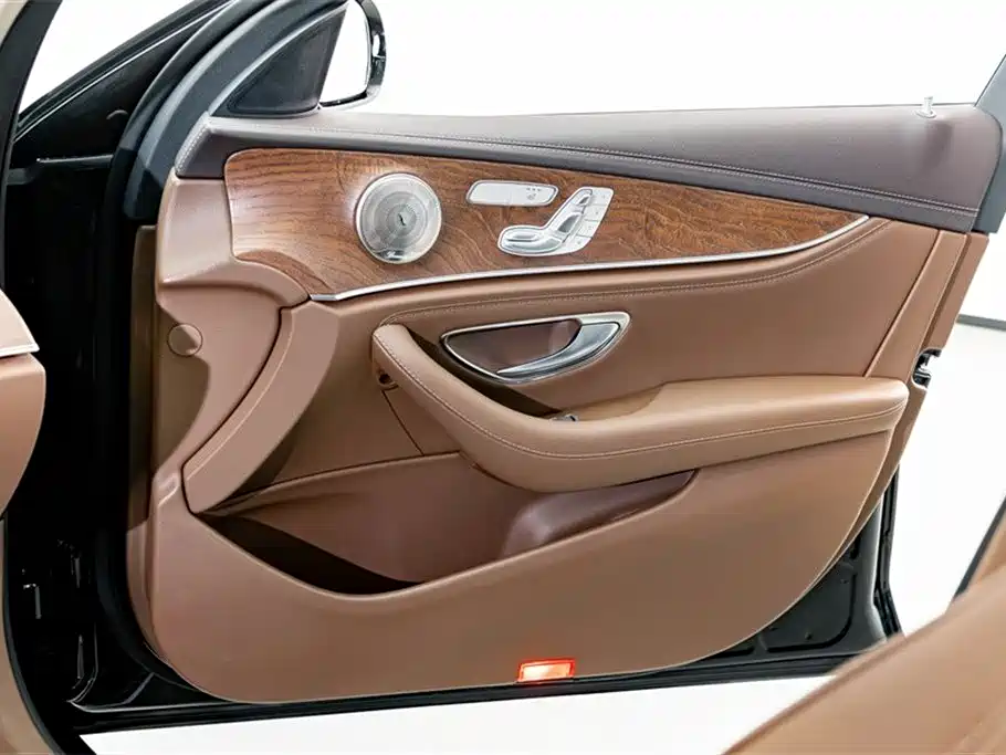 Mercedes-Benz E-Class New Energy 2022 E 350 e L plug-in hybrid sedan купить на сайте DeffCars