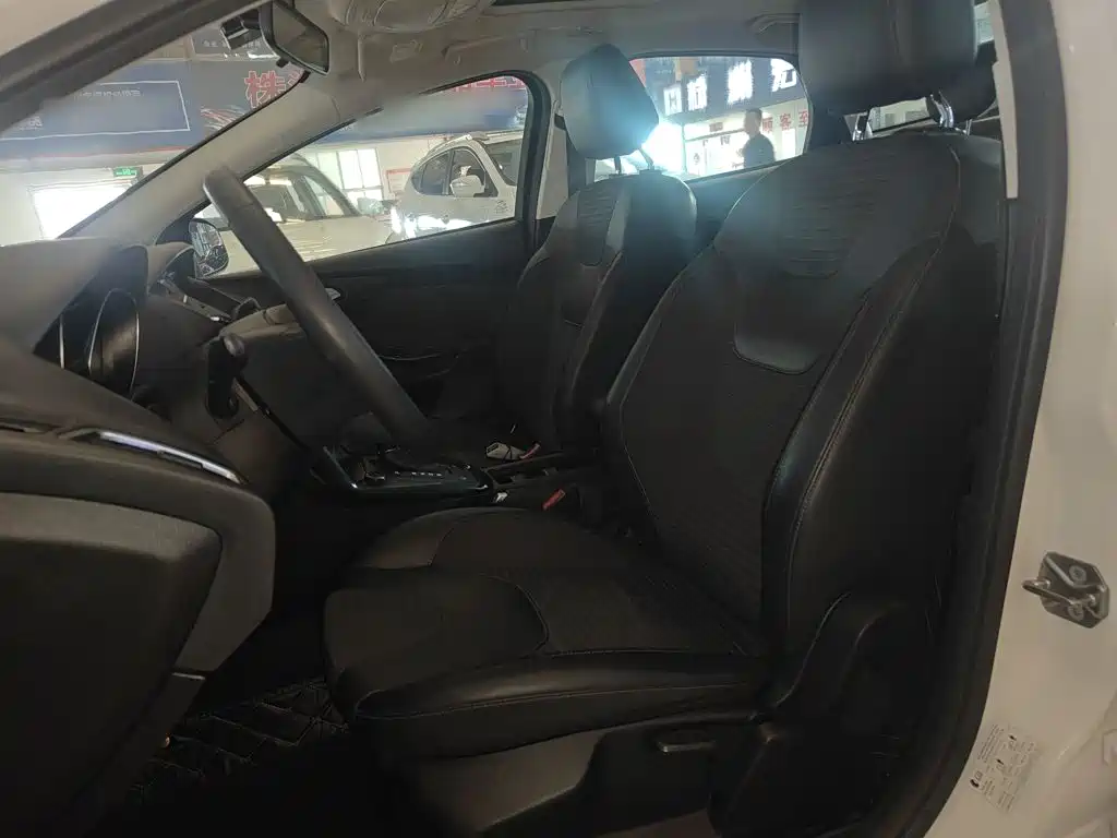 Focus 2017 sedan 1.6L automatic stylish Senova Zhixing version купить на сайте DeffCars