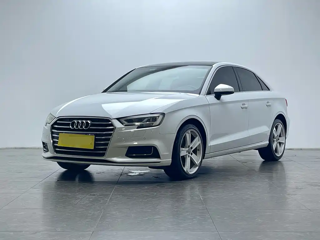 Audi A3 2018 30th Anniversary Limousine 35 TFSI Style Edition купить на сайте DeffCars