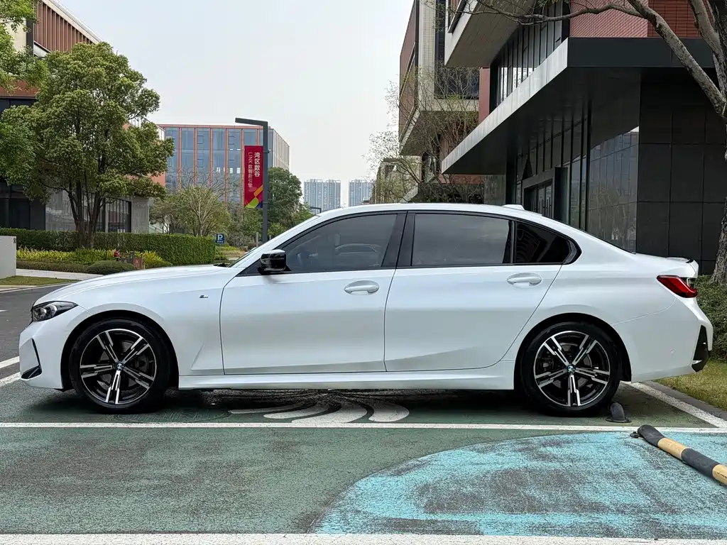 BMW 3 Series 2023 325Li M Sports Night Package купить на сайте DeffCars