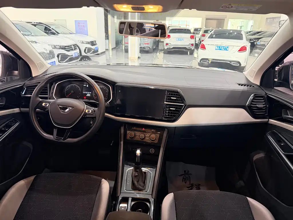 Jetta VS5 2022 280TSI Automatic Pro купить на сайте DeffCars