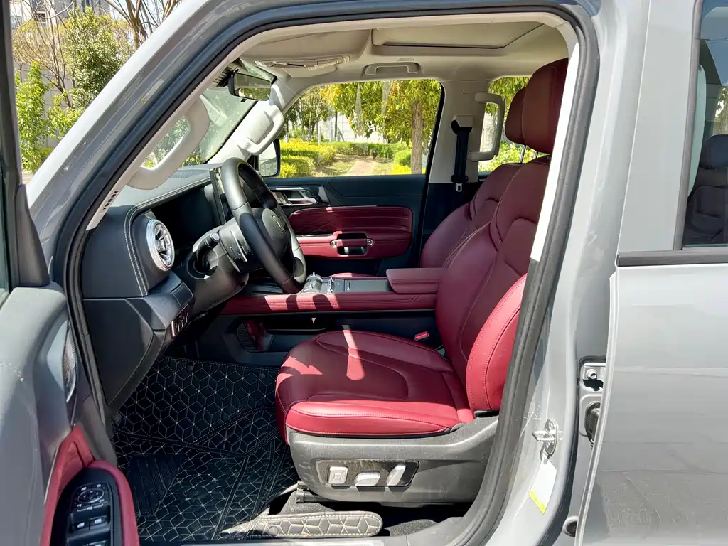 Tank 300 2025 2.4T diesel version купить на сайте DeffCars