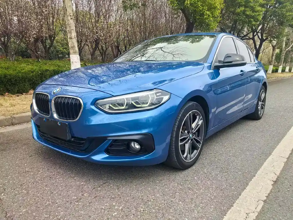 BMW 1 Series 2018 118i Sports купить на сайте DeffCars